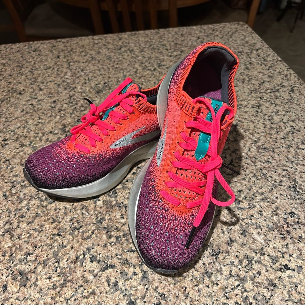 Brooks Levitate 2 Running Shoes - NWOT
